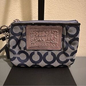 Coach Poppy Blue and Silver Signature C Patterned Wristlet Y2K